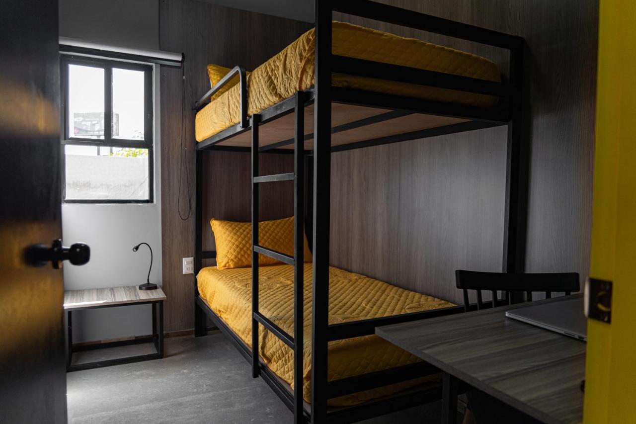 Check Inn Hostal Aeropuerto Gdl Las Pintas 外观 照片